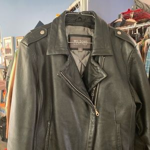 Vintage leather biker black jacket womens says xl, fits large , medium